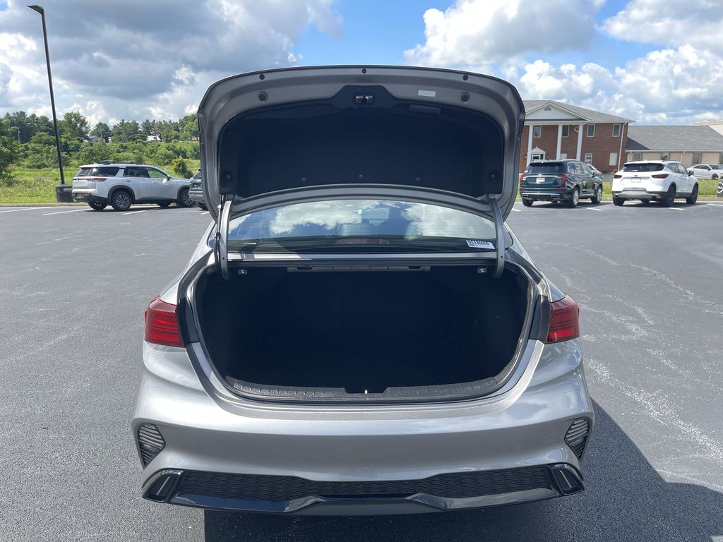 Certified Used 2022 Gray Kia GT-Line image 26