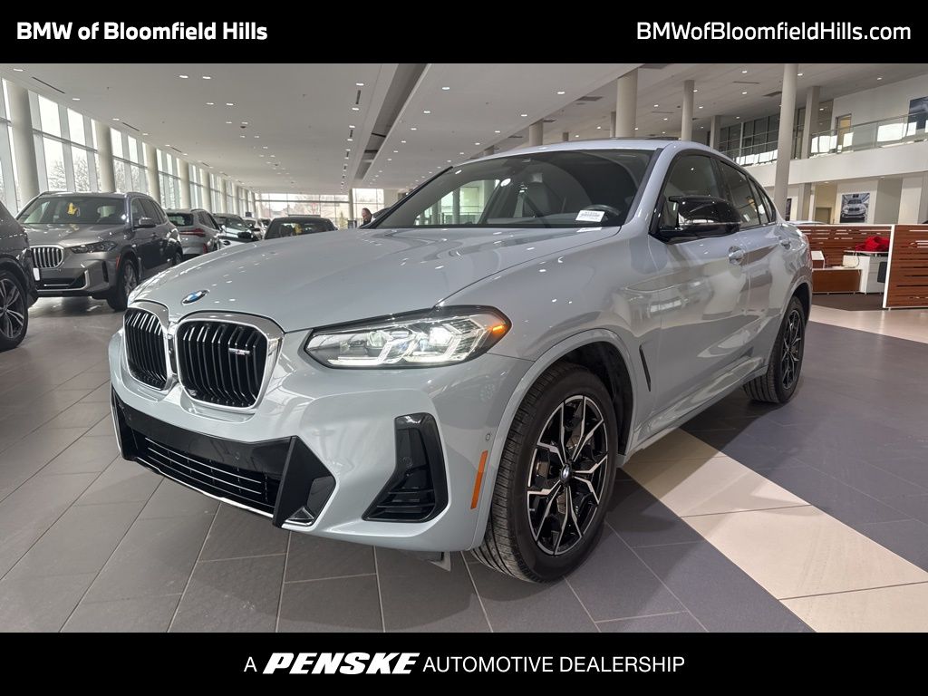 Thumbnail: 2025 BMW X4 - 1