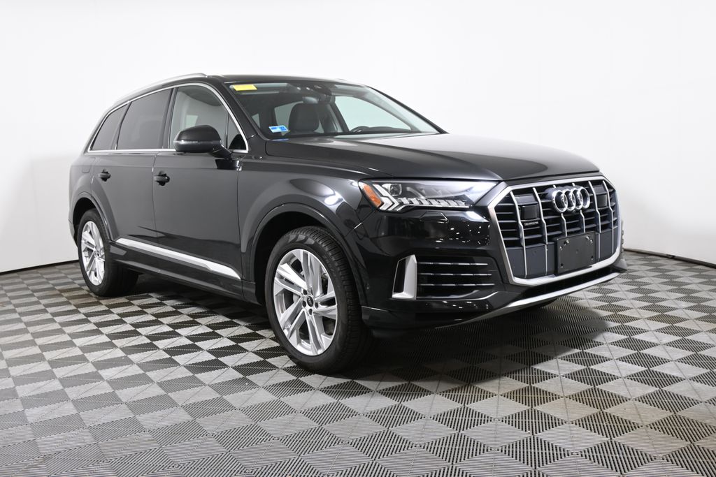 Thumbnail: 2024 Audi Q7 - 9