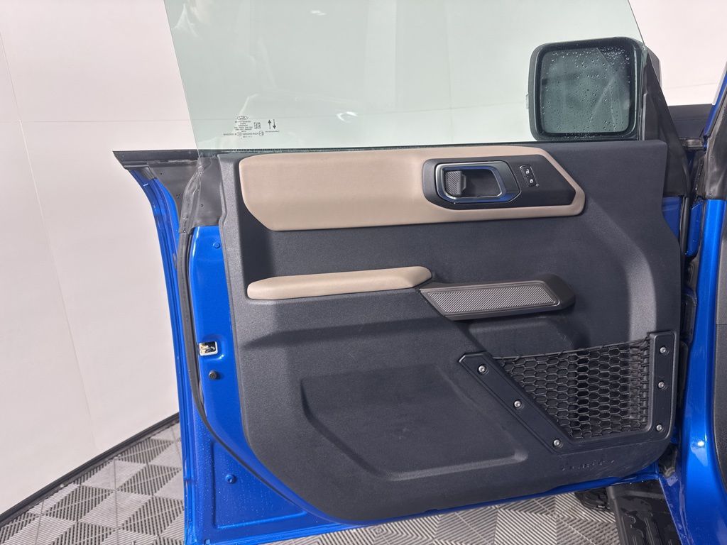 Thumbnail: 2022 Ford Bronco - 15