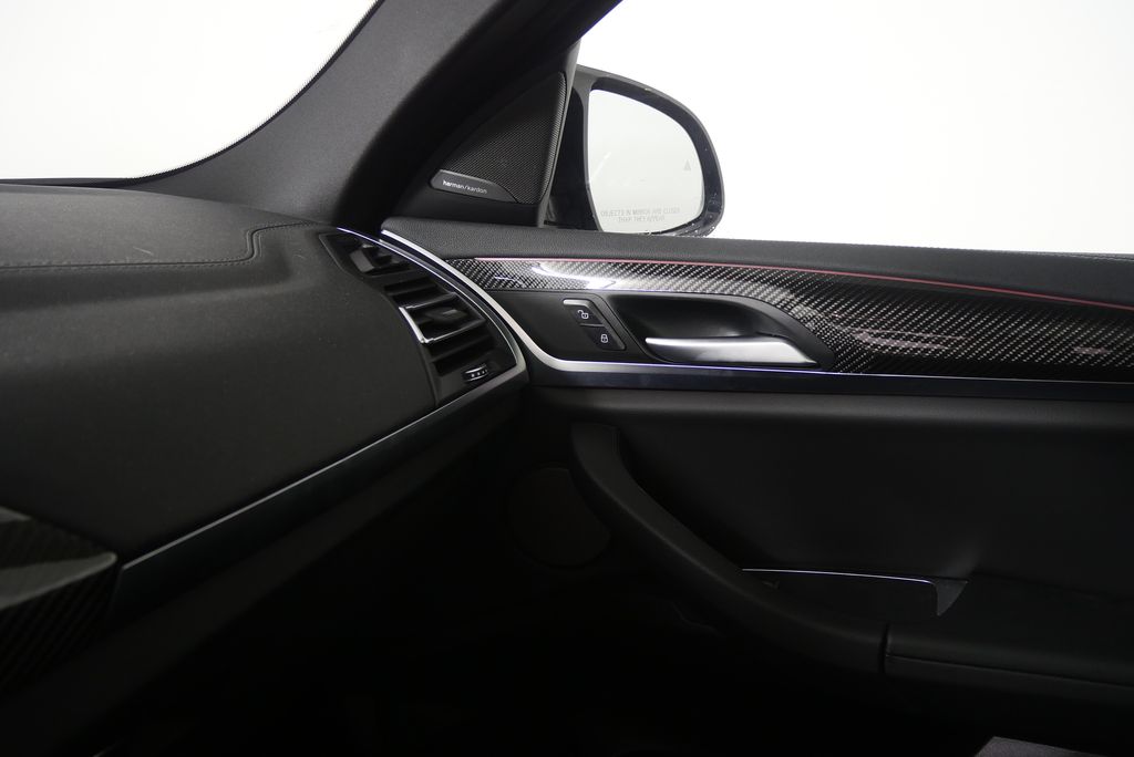 Thumbnail: 2023 BMW X4 - 21