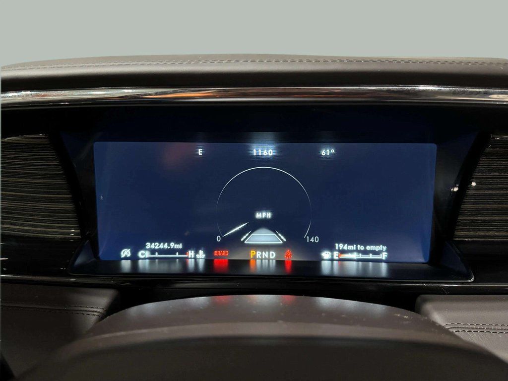 Certified Used 2021 Pristine White Lincoln Black Label image 24