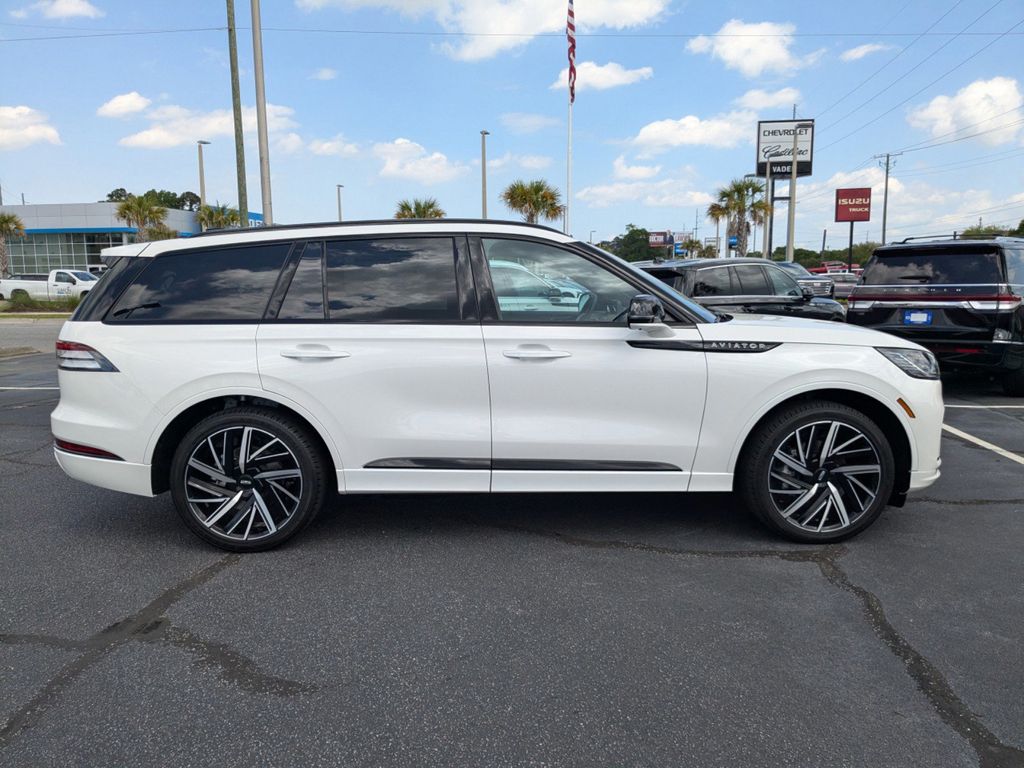2025 Lincoln Aviator Black Label