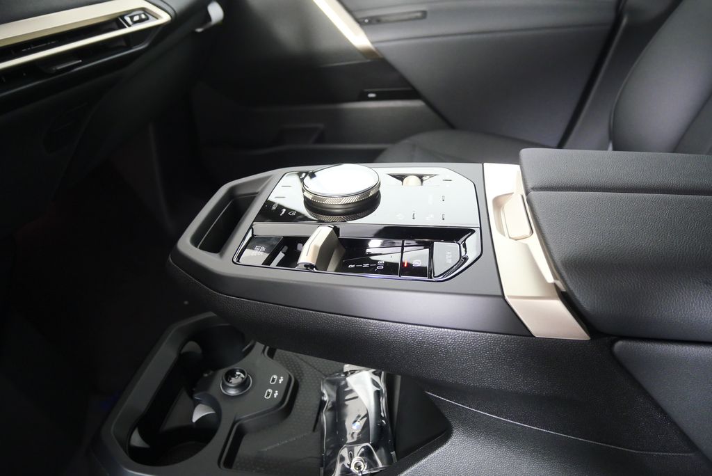 2026 BMW iX  22