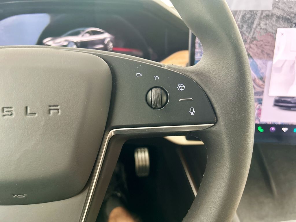 Thumbnail: 2022 Tesla Model S - 12