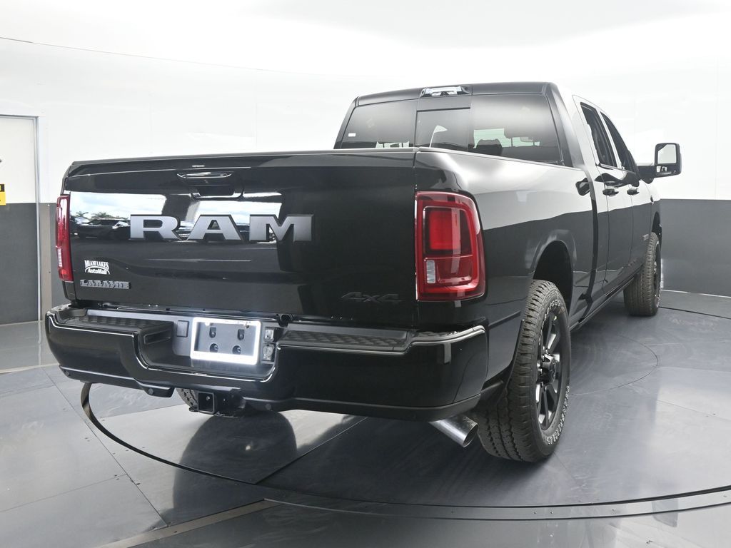 New 2026 Diamond Black Crystal Pearlcoat Ram Laramie image 5