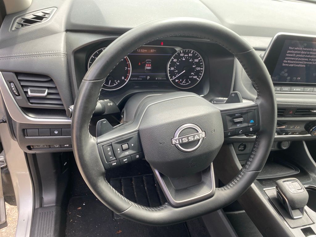 Used 2025 Silver Nissan SV image 21