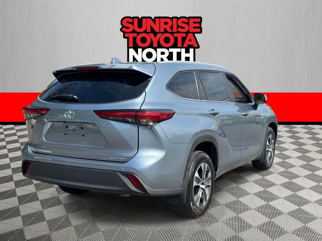 Used 2023 Toyota Highlander SUV
