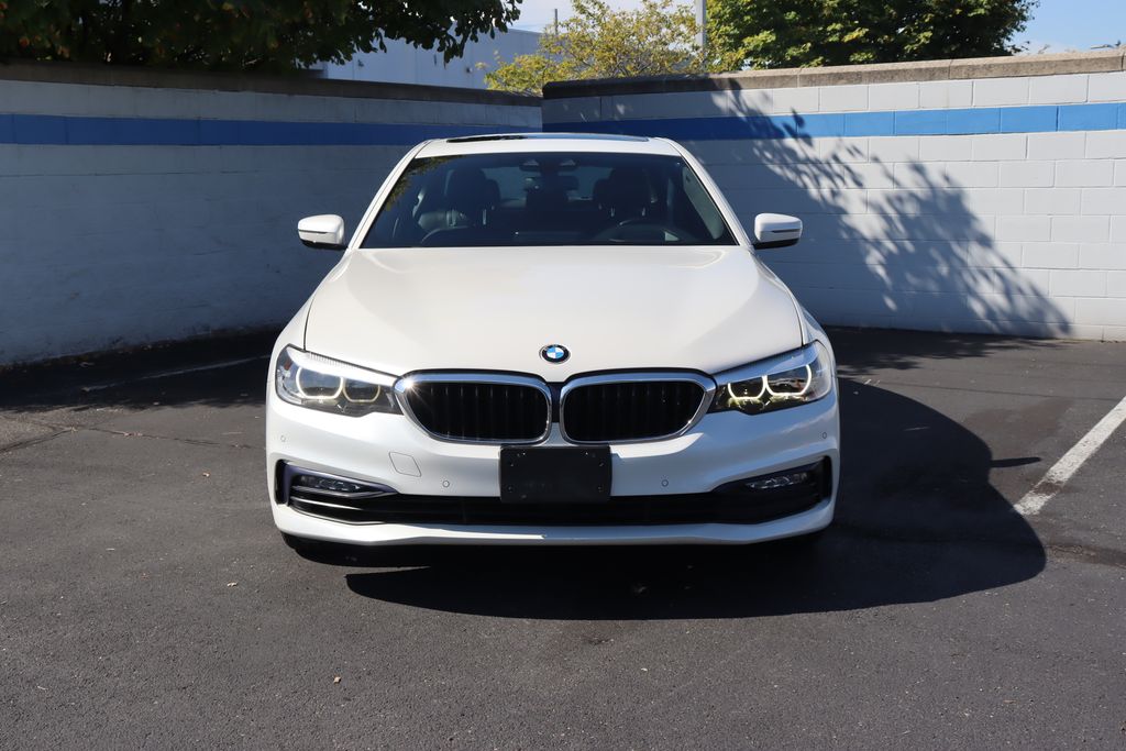 2018 BMW 5 Series 530i xDrive 8