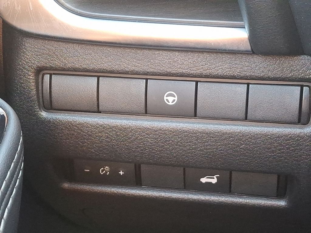 Thumbnail: 2021 Nissan Rogue - 24