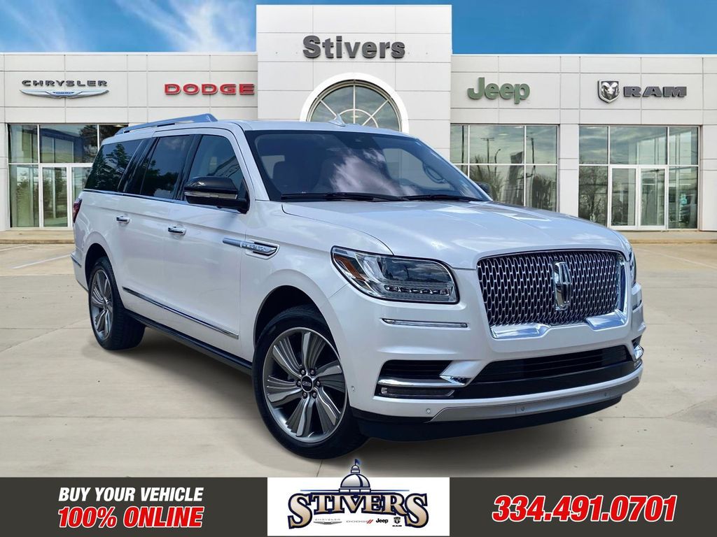 White Platinum Clearcoat Metallic 2018 Lincoln Navigator SUV / Crossover Four-Wheel Drive Automatic