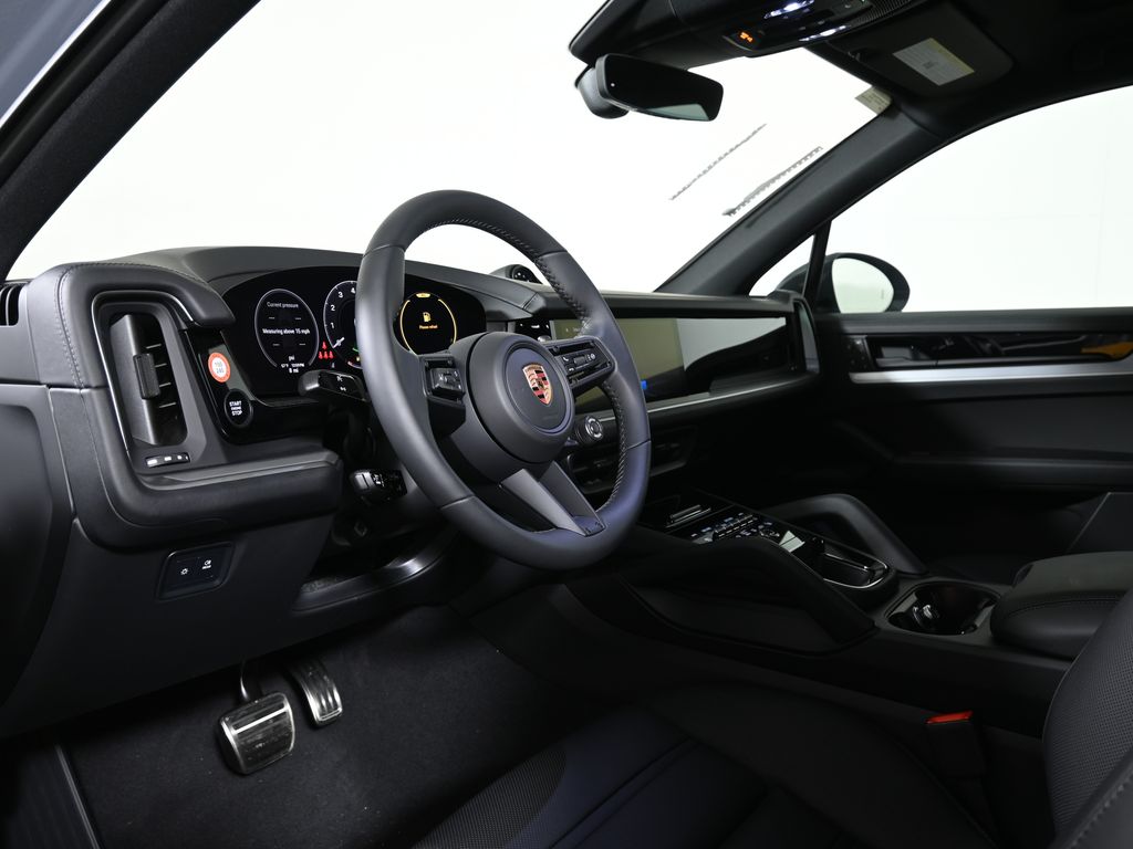 Thumbnail: 2026 Porsche Cayenne - 4