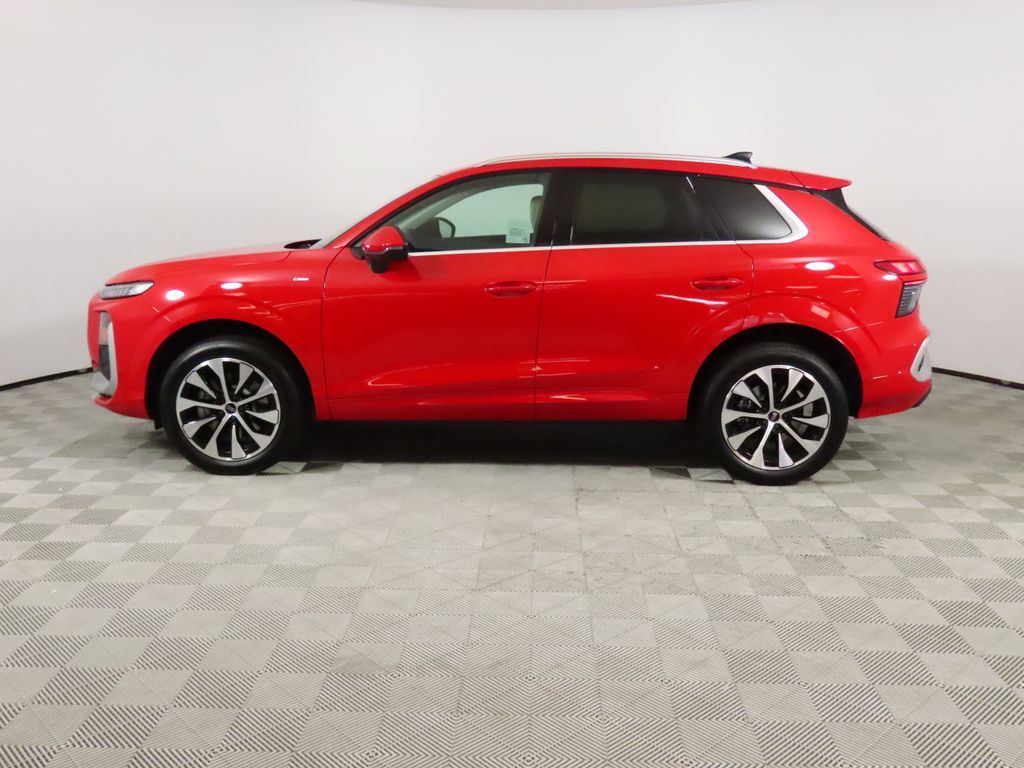 Thumbnail: 2026 Audi Q3 - 2