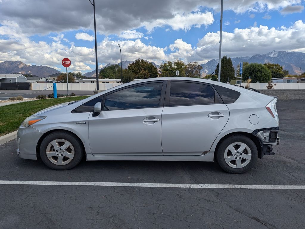 2011 Toyota Prius One 9