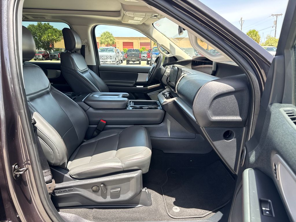 Certified Used 2025 Gray Ford Active image 29
