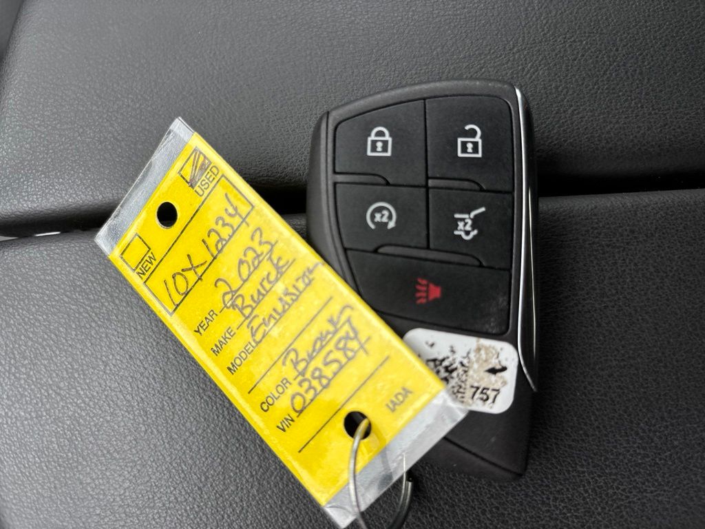 Used 2023 Buick Envision SUV