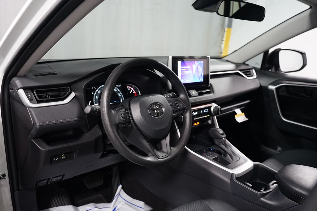 Thumbnail: 2025 Toyota RAV4 - 11