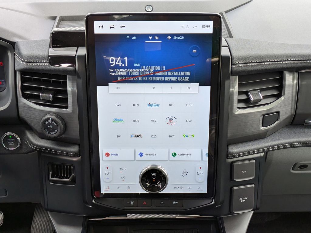 2025 Ford F-150 Lightning Flash