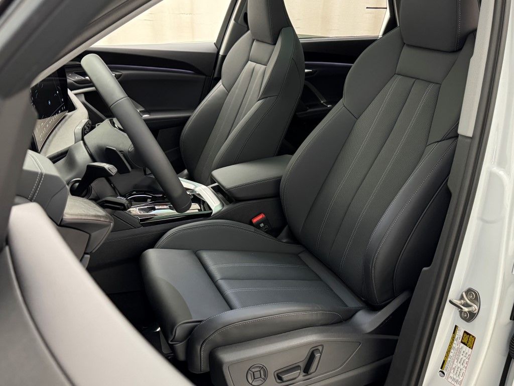 2025 Audi Q5 Premium 26
