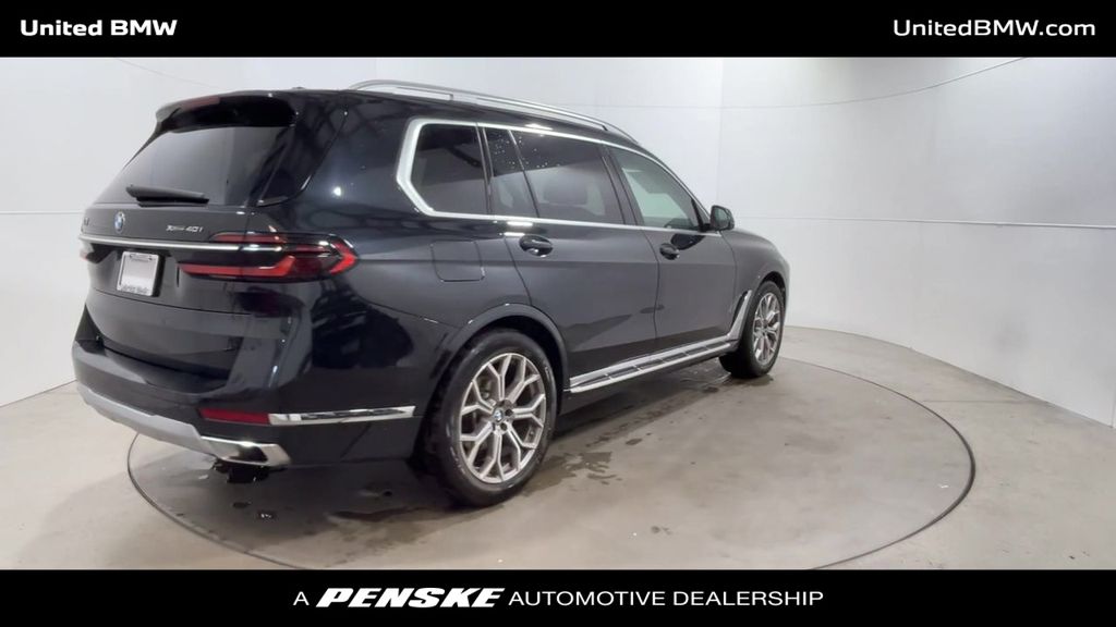 2024 BMW X7 xDrive40i 8