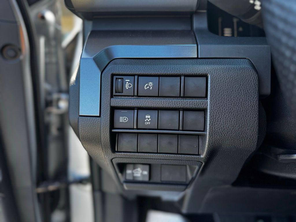 2025 Toyota Tacoma SR5 Double Cab photo 14