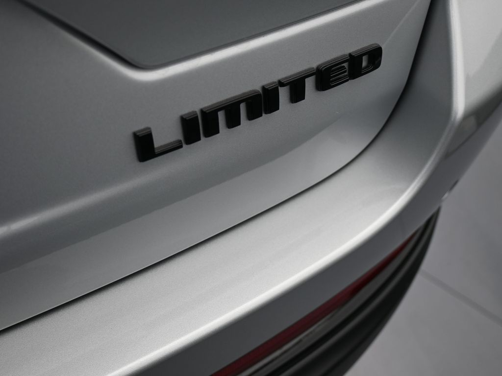 New 2025 Silver Zynith Jeep Limited image 33