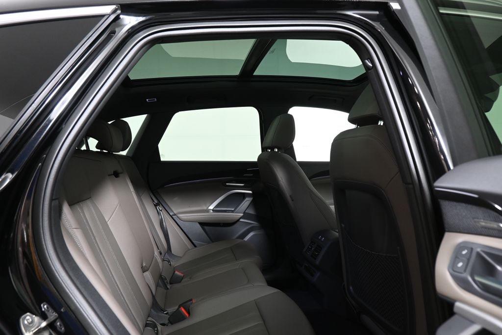 Thumbnail: 2025 Audi Q5 - 20