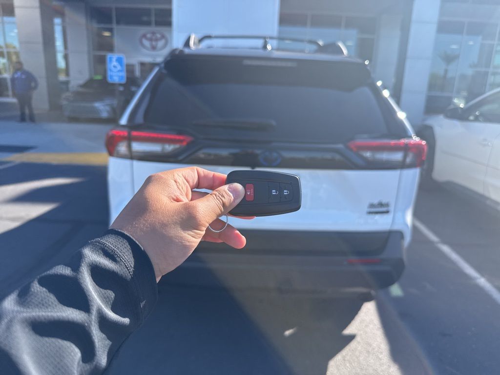 Thumbnail: 2024 Toyota RAV4 - 6