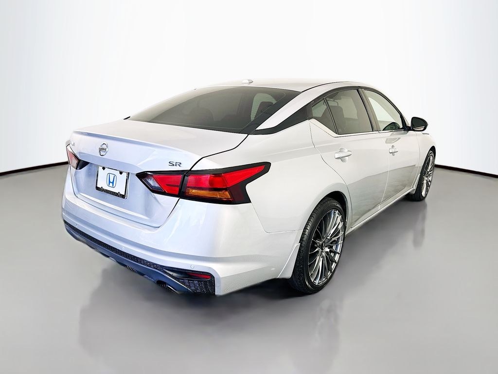 Thumbnail: 2020 Nissan Altima - 5