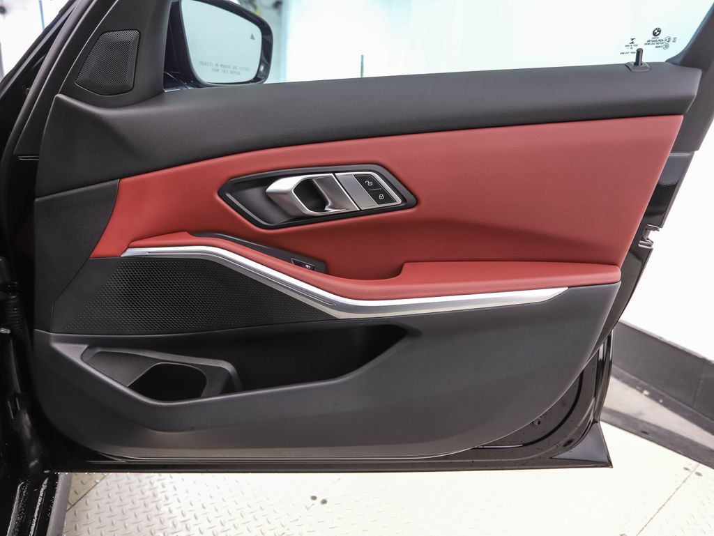 Thumbnail: 2023 BMW 3 Series - 29