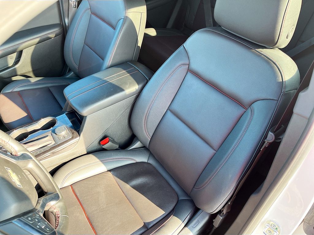 Used 2024 Iridescent Pearl Tricoat Chevrolet RS image 22