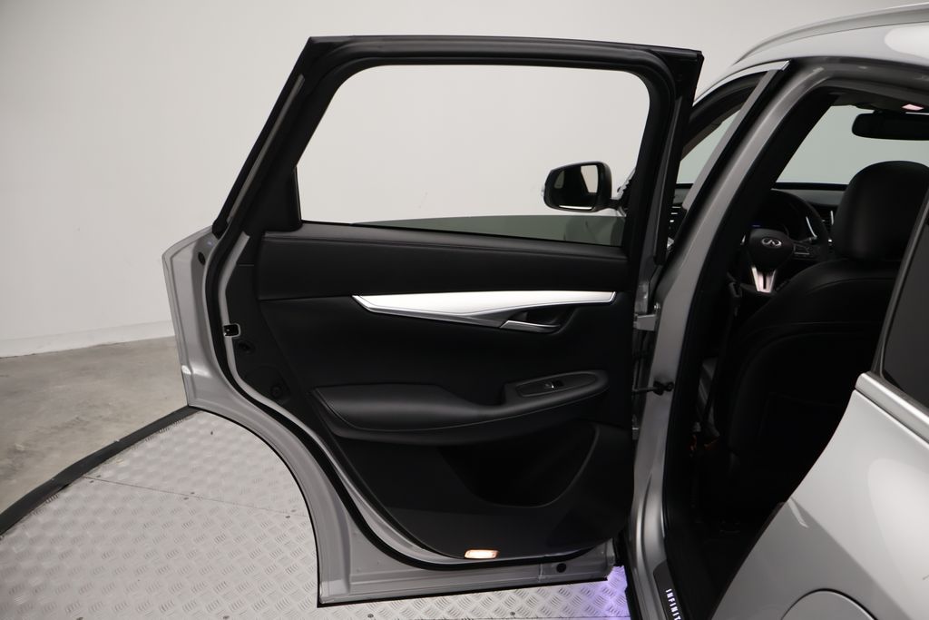 Thumbnail: 2021 INFINITI QX50 - 21