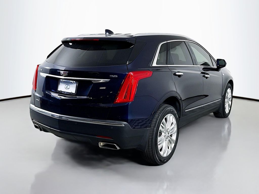 Thumbnail: 2017 Cadillac XT5 - 5