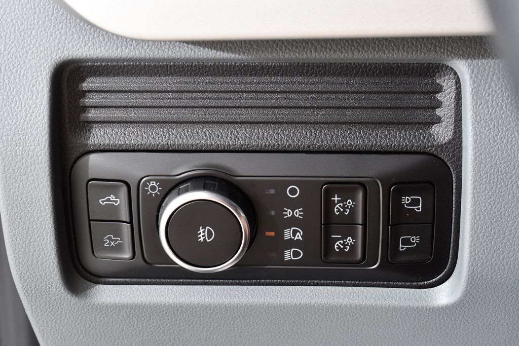 New 2026 Gray Ford XLT Diesel image 33