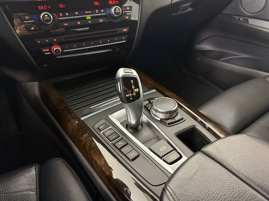 Thumbnail: 2015 BMW X5 - 18