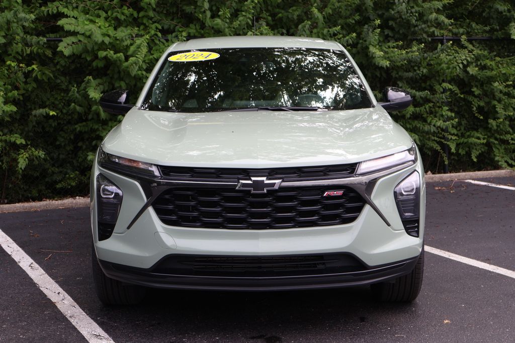Thumbnail: 2024 Chevrolet Trax - 2