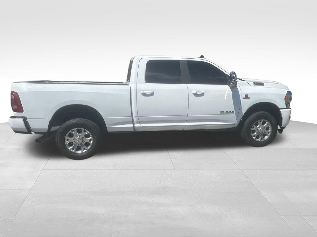 Used 2023 White Ram Laramie image 27