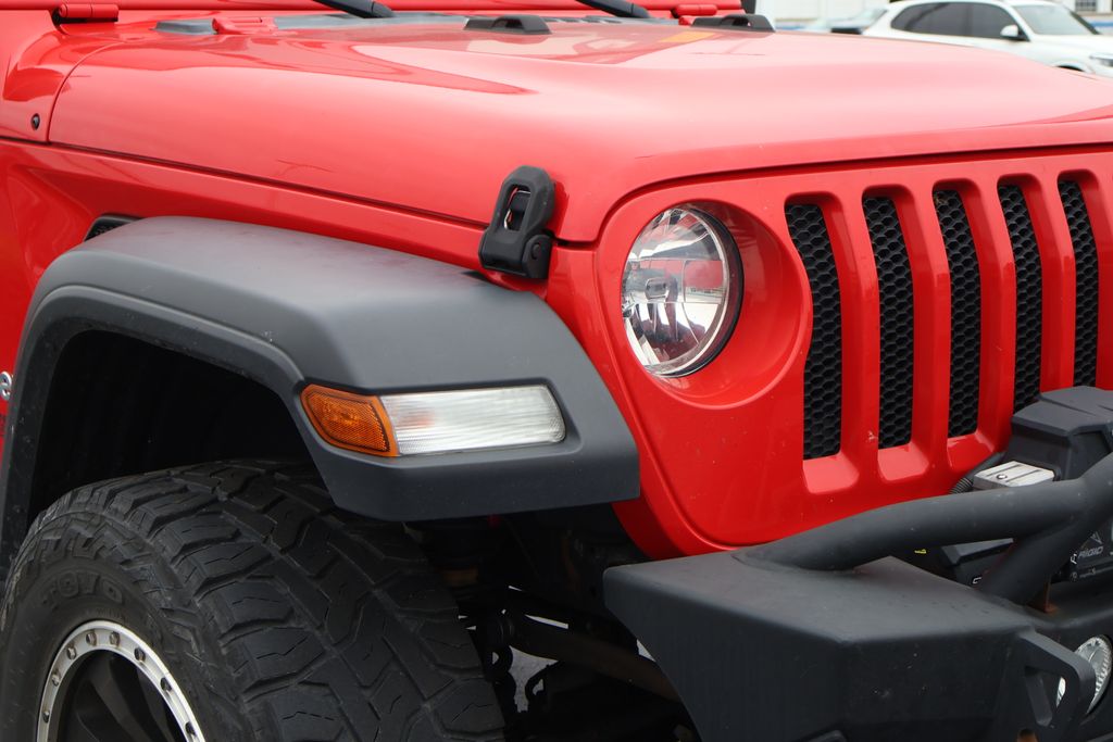 Thumbnail: 2019 Jeep Wrangler - 4