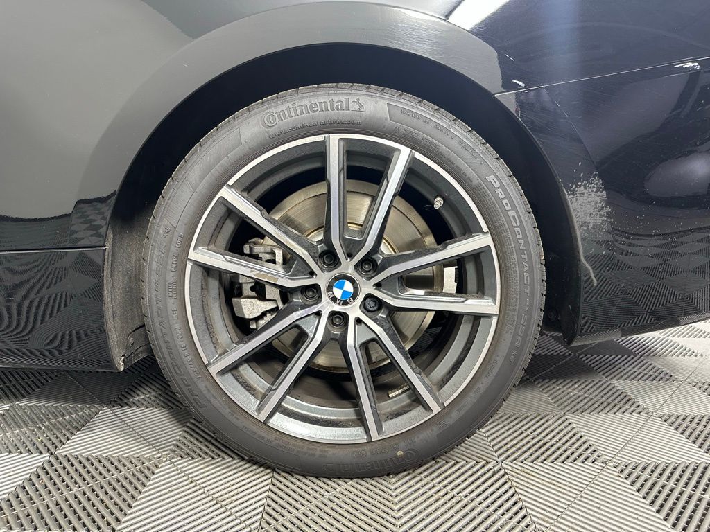 Thumbnail: 2025 BMW 4 Series - 10