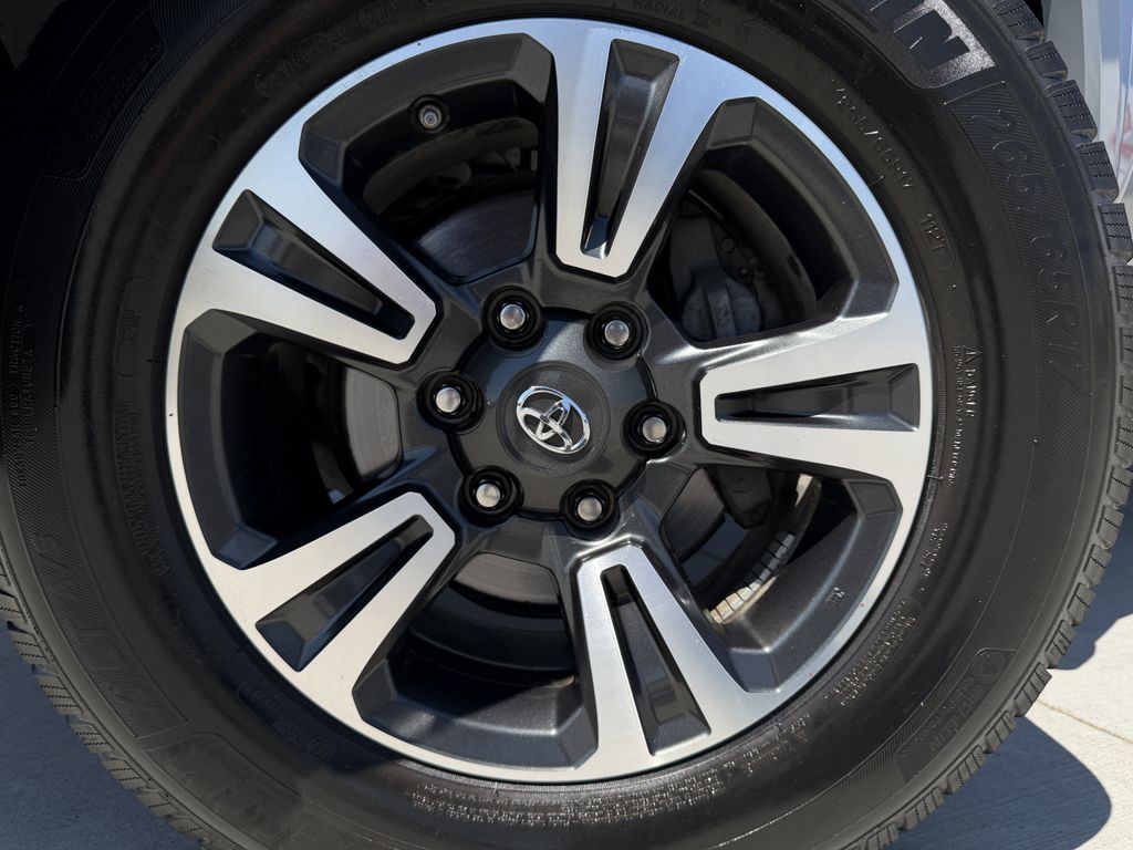 Used 2019 Toyota Tacoma Truck