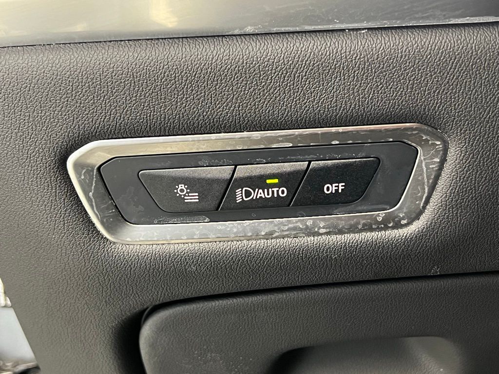 Thumbnail: 2024 BMW X7 - 21