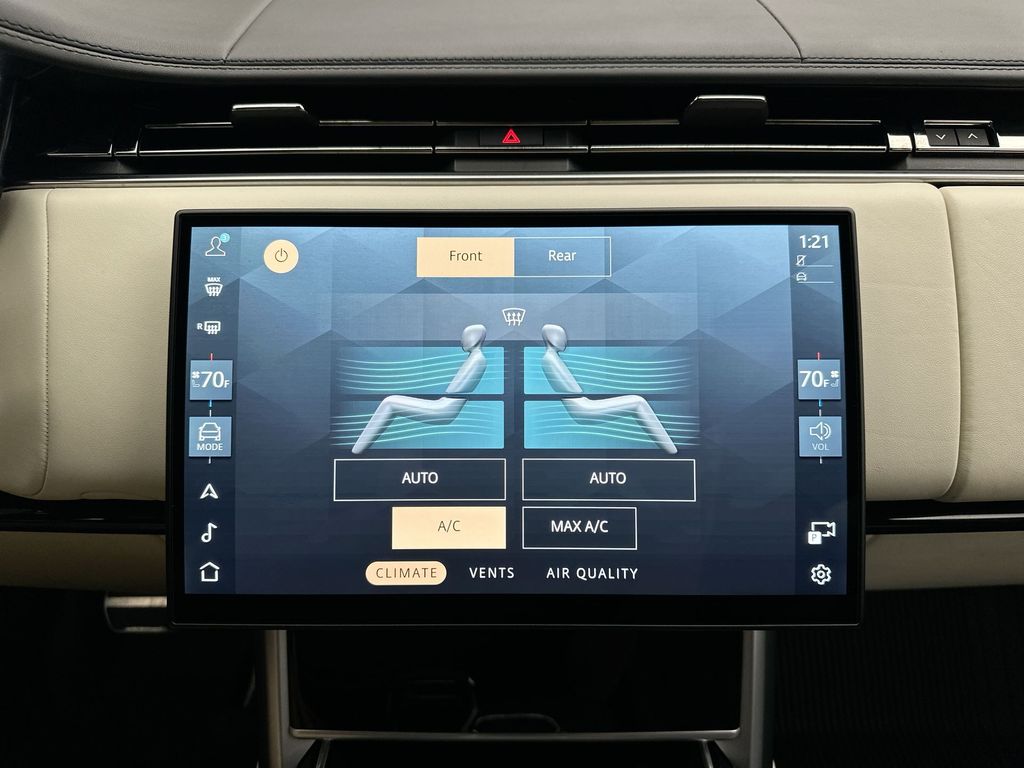 Thumbnail: 2024 Land Rover Range Rover - 25