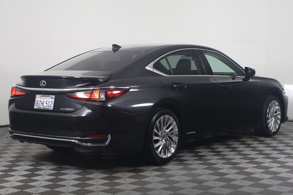 2022 Lexus ES Hybrid 300h Luxury 4