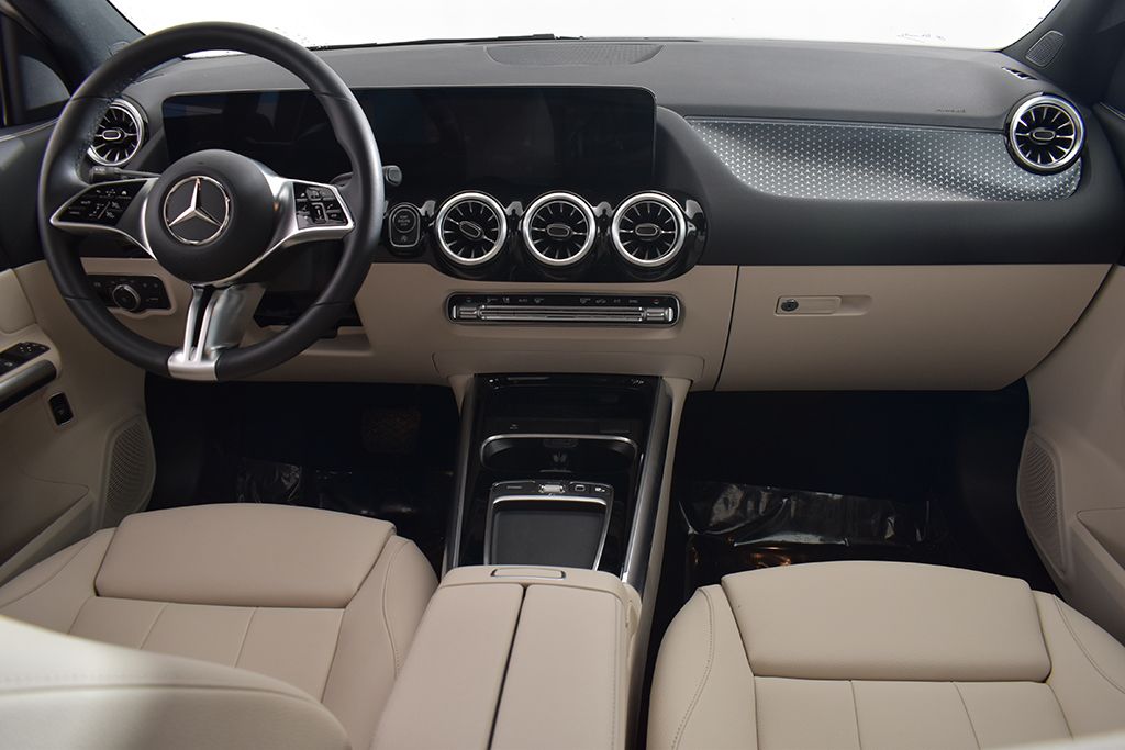 Thumbnail: 2026 Mercedes-Benz GLA - 14