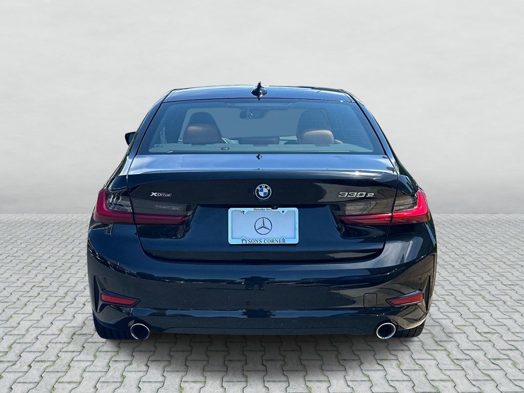 Thumbnail: 2022 BMW 3 Series - 6