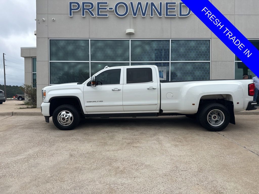 Summit White 2015 GMC Sierra 3500HD Denali Crew Cab LB DRW 4WD Pickup Truck Four-Wheel Drive 6-Speed Automatic