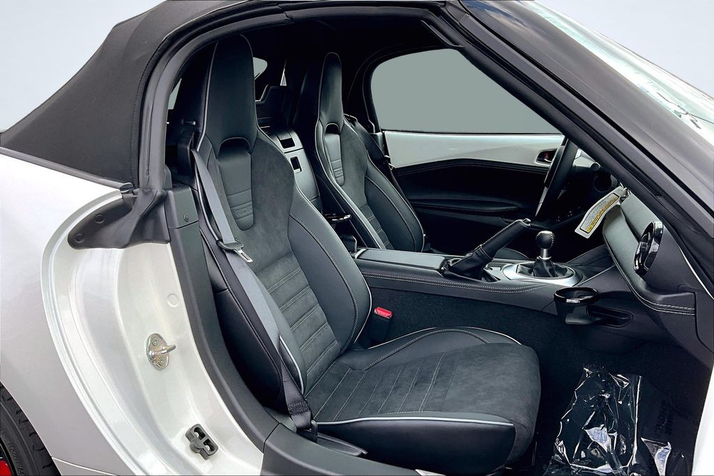 2025 Mazda MX-5 Miata Club - 5