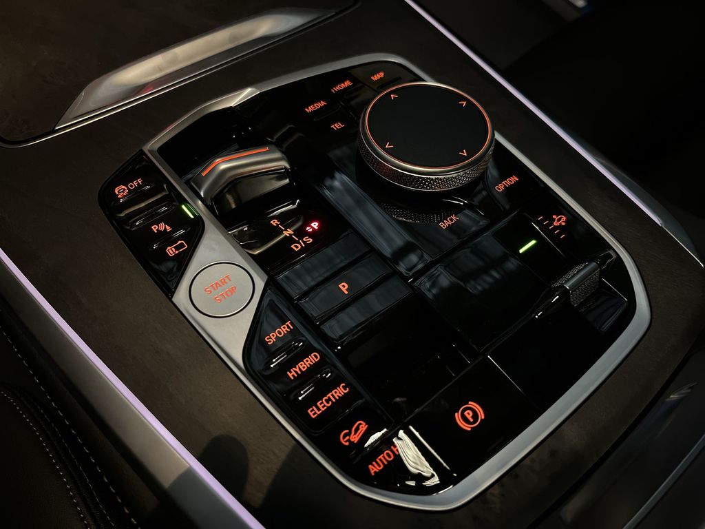 Thumbnail: 2026 BMW X5 - 20