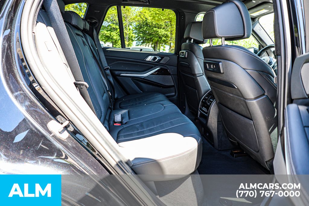 Used 2020 Black BMW M50i image 22