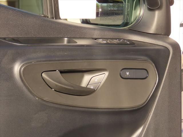 Thumbnail: 2025 Mercedes-Benz Sprinter - 20